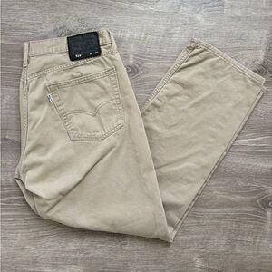 Men’s Levi’s khaki jeans